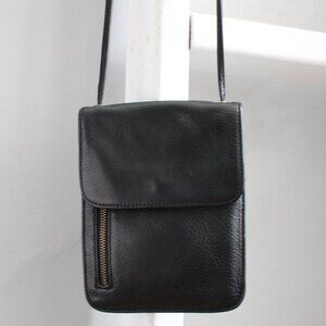 Nine West Vintage Y2K Black Pebble Leather Zipper Accent Crossbody